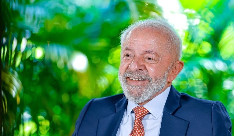 Em entrevista, Lula diz que Donald Trump foi eleito para governar os Estados Unidos, não o mundo