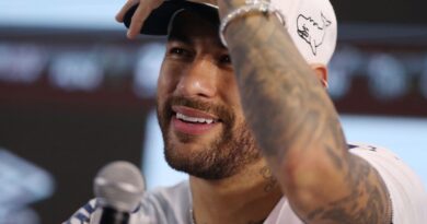 Neymar diz que retorna ao Santos para voltar a ser feliz