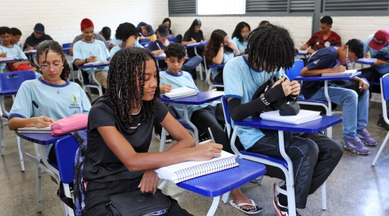 Pé-de-Meia chega hoje para quem se formou no ensino médio em 2024