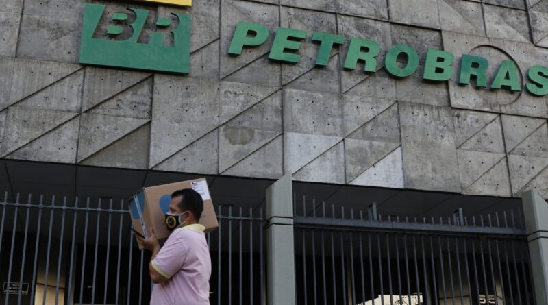 Petrobras lança nova licitação para ampliação de frota