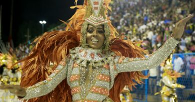 Rio inicia venda de ingressos populares para desfiles de carnaval