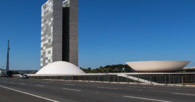 Senado e Câmara elegem novos presidentes neste sábado