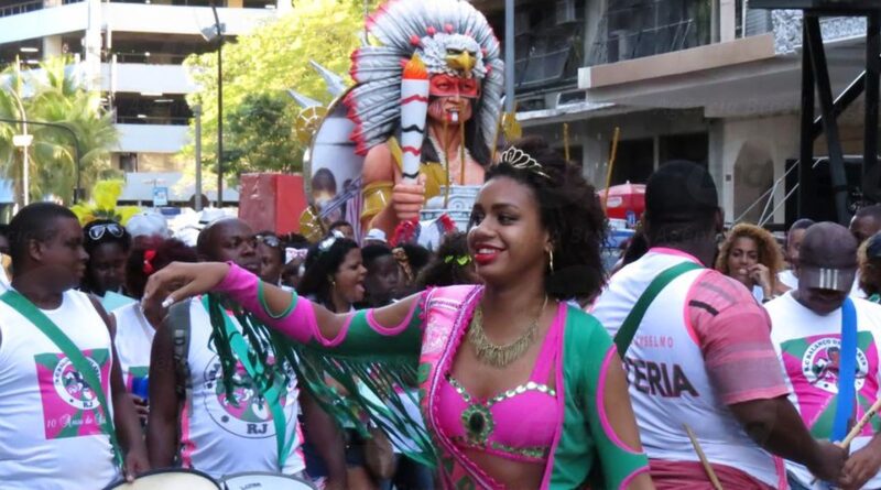 Carnaval 2025: confira os blocos que desfilam nesta segunda-feira no Rio de Janeiro