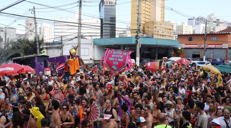 Confira a agenda dos blocos de rua de São Paulo na segunda de carnaval Agência Brasil