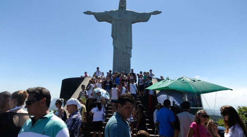 Cristo Redentor reabre ao público depois de morte de turista