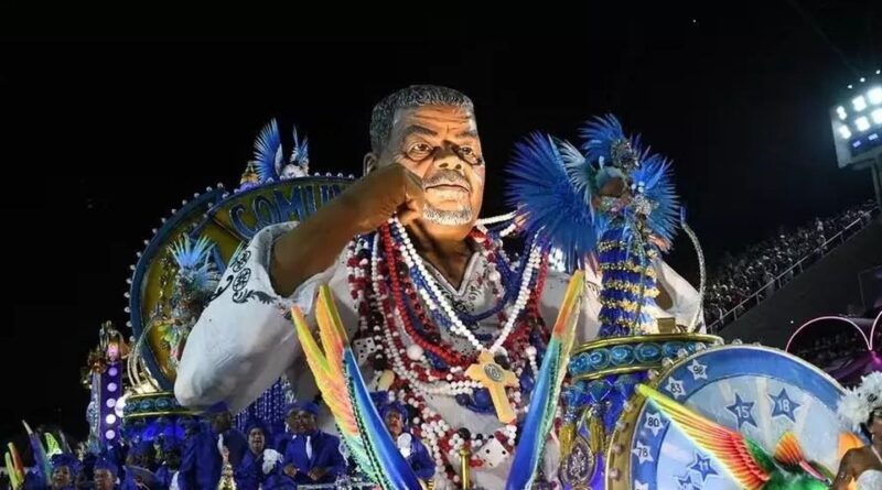 De brabo a professor, Laíla volta à avenida em homenagem da Beija-Flor