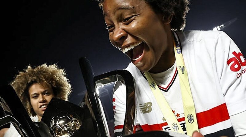 São Paulo quebra hegemonia do Corinthians e fatura Supercopa Feminina