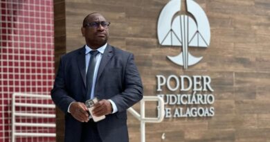 Advogado e influenciador João Neto passa mal ao ser transferido para presídio e é levado para UPA em Maceió