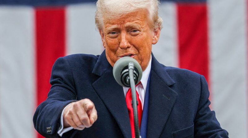 Após retaliação da China, Trump diz que sua política não mudará