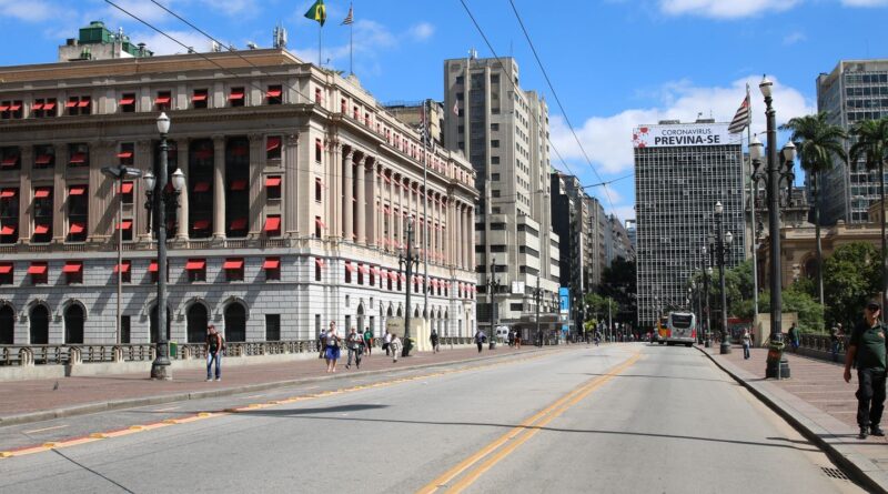 Dia do Trabalhador: o que abre e o que fecha em São Paulo