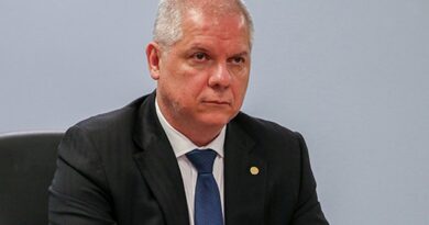 Lula determina demissão do presidente do INSS