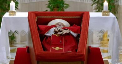 Papa Francisco: velório aberto começa amanhã, funeral será no sábado