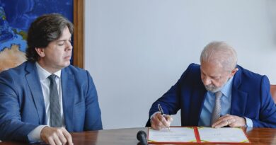 Presidente da Telebrás tome posse como ministro das Comunicações