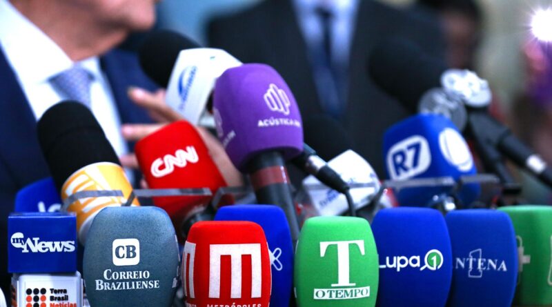 Representantes de jornalistas denunciam precarização da categoria