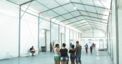 Um ano após enchentes, cerca de 380 pessoas seguem em abrigos no RS