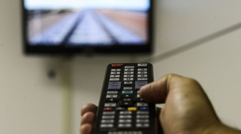 Anatel e Ancine fazem acordo para combater pirataria de fimes e séries