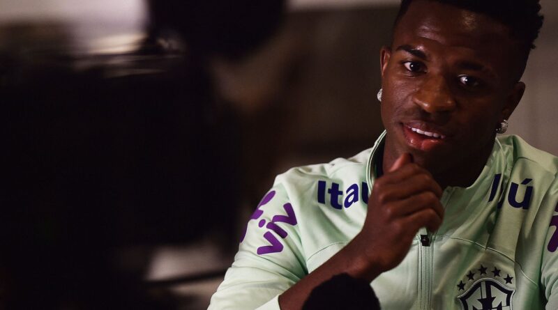 Ancelotti projeta "melhor versão" de Vinícius Júnior na Seleção
