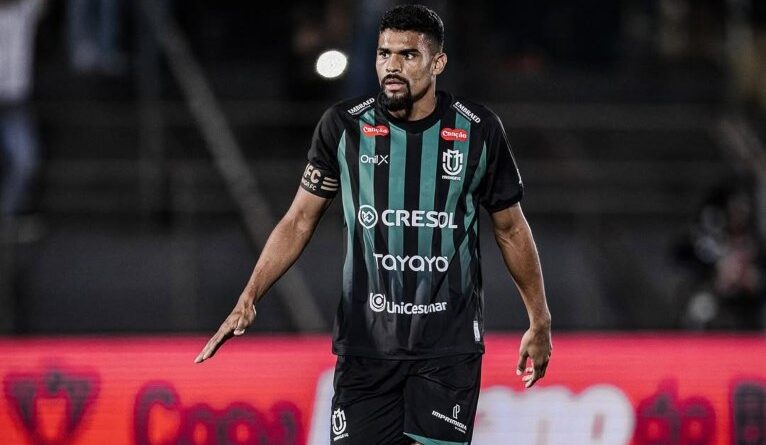 Árbitro relata suposto pedido de jogador para levar amarelo na Série C; clube nega