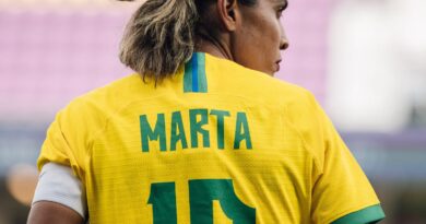 Arthur Elias convoca seleção para amistosos contra o Japão