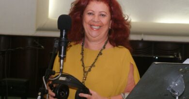 Beth Carvalho é homenageada no programa Samba na Gamboa, da TV Brasil