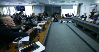 CCJ do Senado suspende demarcação de terras indígenas em SC