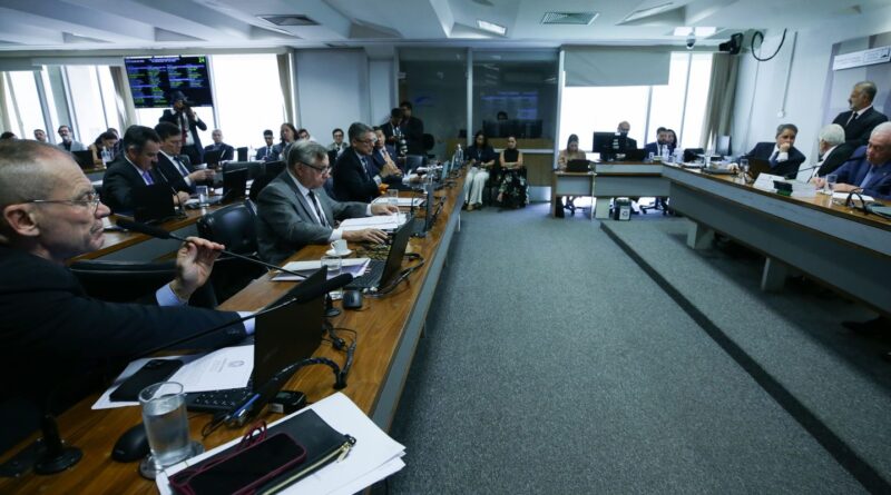 CCJ do Senado suspende demarcação de terras indígenas em SC