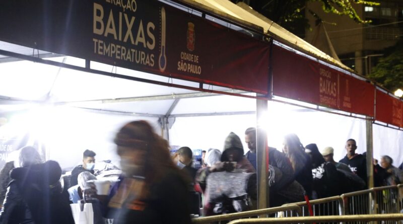 Com o frio, SP aciona operação para pessoas em situação de rua