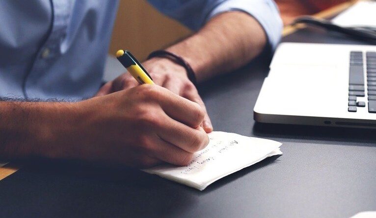 Contratações do modelo PJ causaram perdas bilionárias na arrecadação nos últimos seis anos, diz estudo