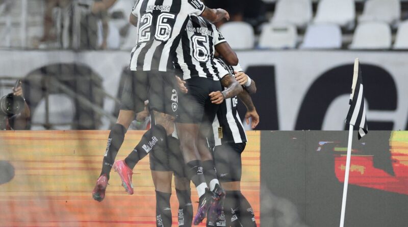 Copa do Brasil: Botafogo goleia e encaminha classificação para oitavas