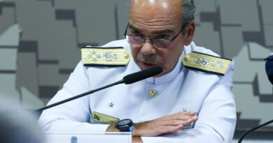 Depoimento do comandante da Marinha na ação do golpe é mantido 