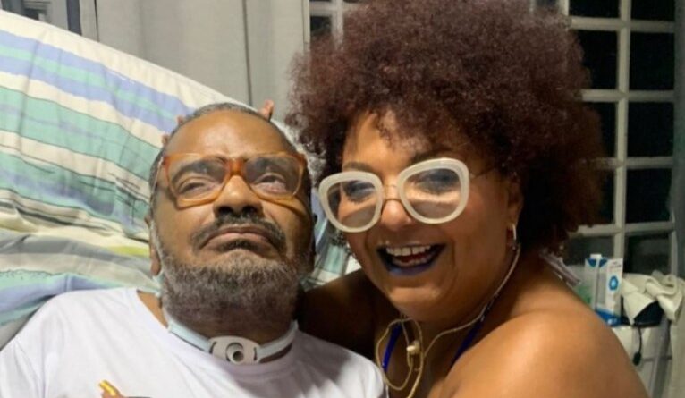 Esposa de Arlindo Cruz atualiza estado de saúde do cantor: “Provação muito forte”