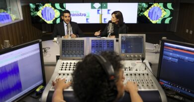 Governo avalia se mantém descontos do INSS por entidades