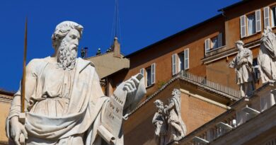 Instalada na Capela Sistina chaminé que anunciará o novo papa