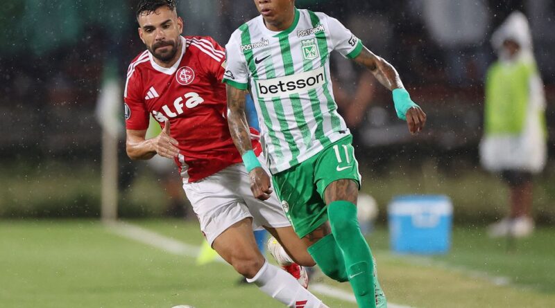 Inter é superado por 3 a 1 pelo Atlético Nacional na Libertadores