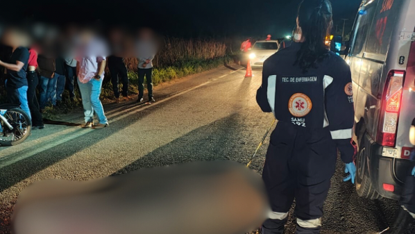 Jovem cai da carroceria de caminhonete, bate a cabeça e morre em cidade do Norte do ES