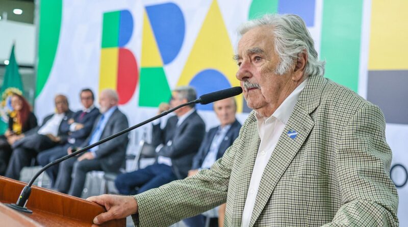 Líderes destacam papel de Mujica na integração latino-americana