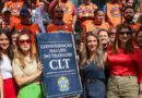 Manifestantes fazem ato em defesa da Justiça do Trabalho em São Paulo