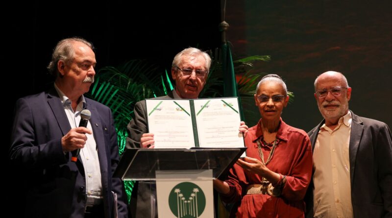 Marina diz que licenciamento ambiental sofreu "golpe de morte"