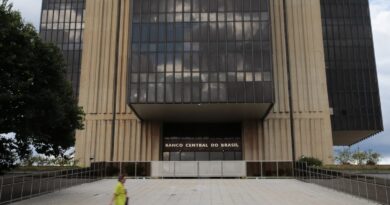 Mercado melhora expectativa sobre economia com PIB a 2,14%
