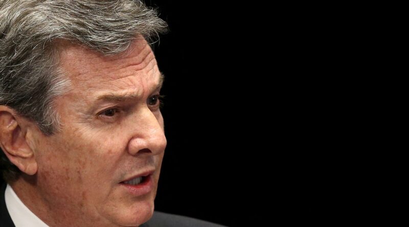 Moraes determina apreensão do passaporte diplomático de Collor