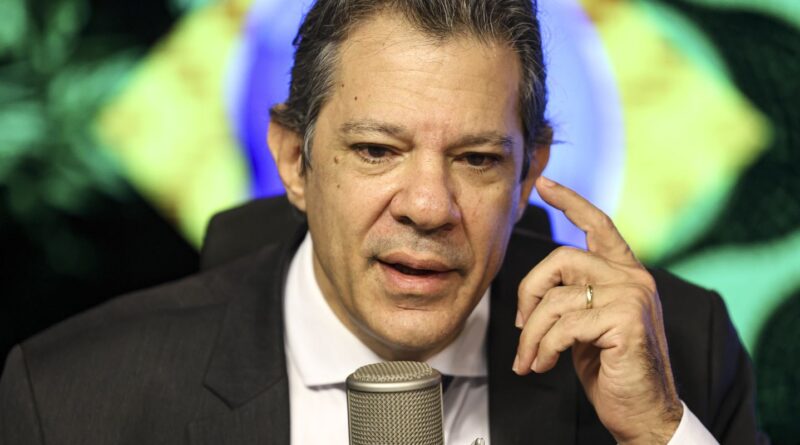 “Não vemos problema em corrigir rota”, diz Haddad