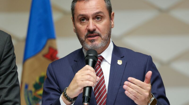 PF aguarda decisão na Bolívia para trazer líder de facção criminosa