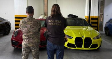 PF apreende veículos de luxo atribuídos ao Careca do INSS
