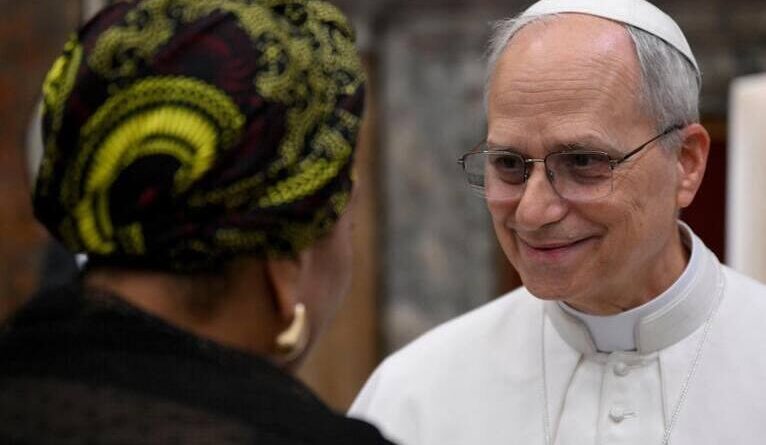 Papa Leão XIV afirma que união entre homem e mulher é fundação da família
