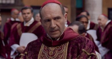 Ralph Fiennes é anunciado como Presidente Snow em novo filme de Jogos Vorazes