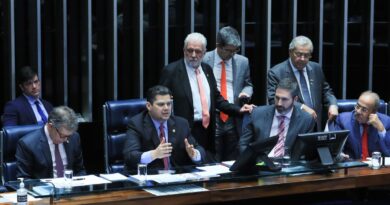 Senado aprova PEC que inclui guarda municipal na segurança pública
