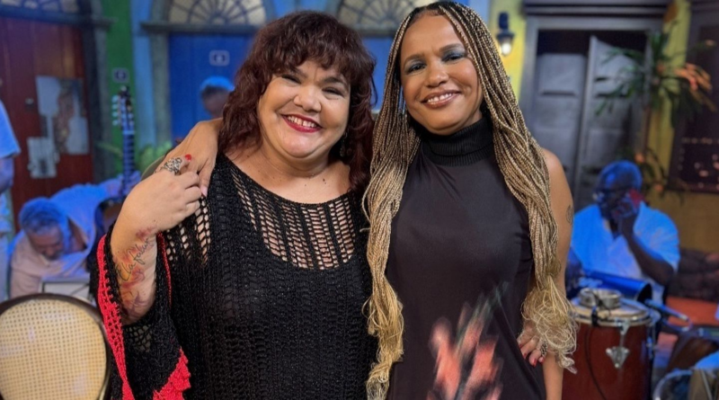 Simone Mazzer canta clássicos de Nelson Cavaquinho no Samba na Gamboa