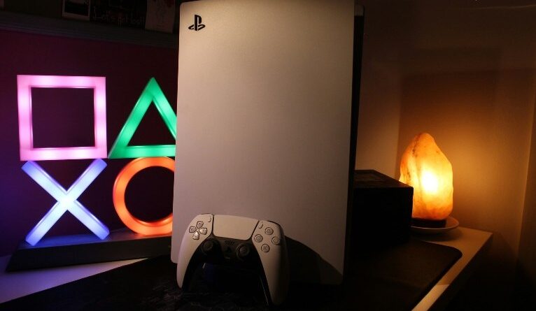 Sony estuda aumentar preço do PS5 após sanções de Trump