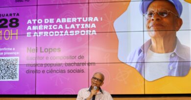 Tarefa de lideranças negras é criar consciência crítica, diz escritor