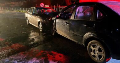 Acidente entre carros e moto deixa um morto e vários feridos na ES 080 em Colatina